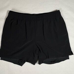 Chubbies  – Men’s  black Gym Shorts and Activewear large